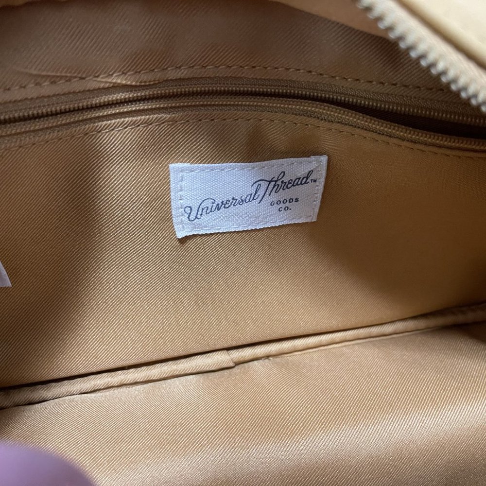 Universal Thread Purse - image 4